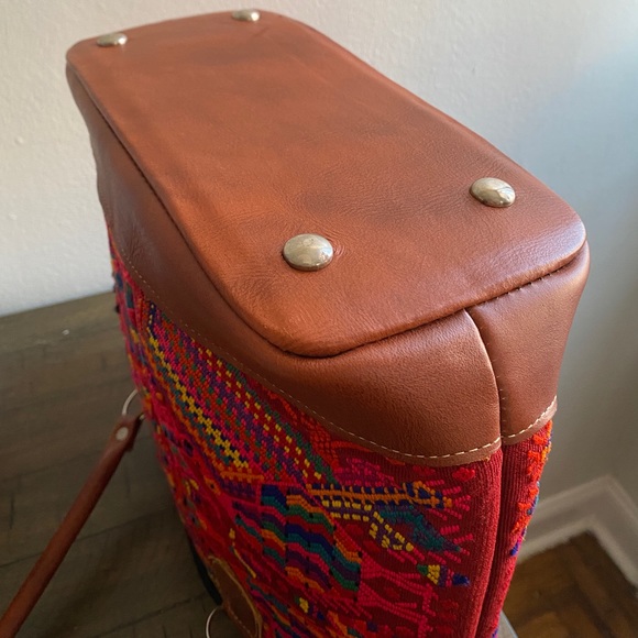 Handmade Mayan Shoulder Bag - Picture 4 of 6